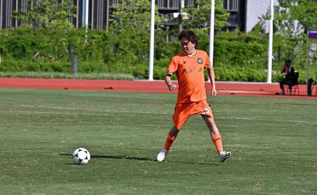 黄日华透露, https, 球队到处踢