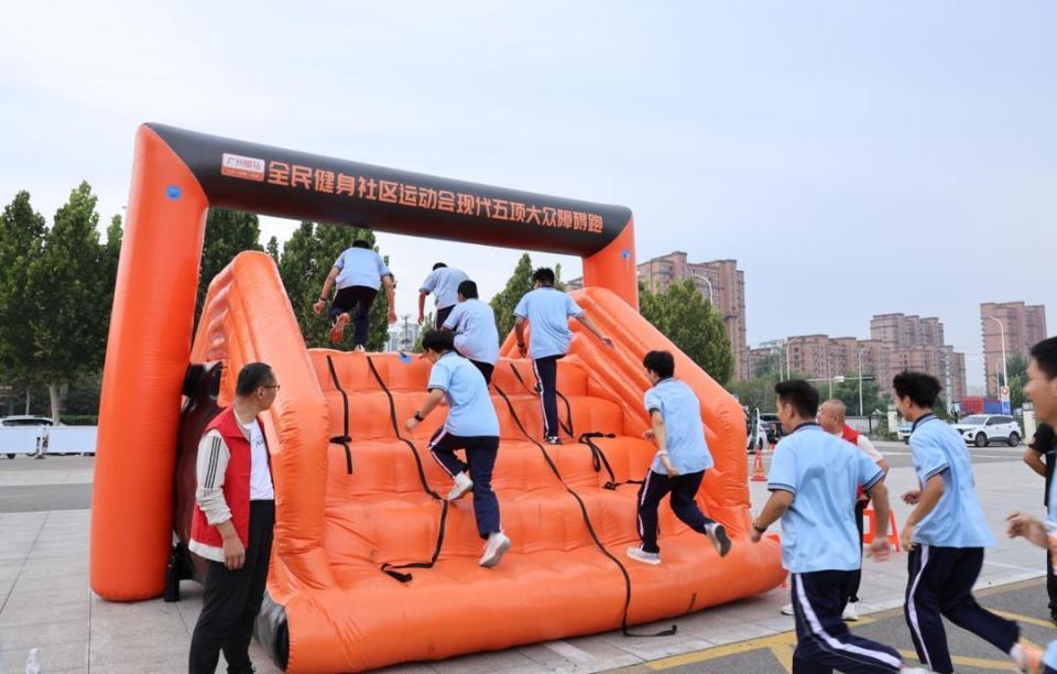 家庭同乐, src, 烈高涨