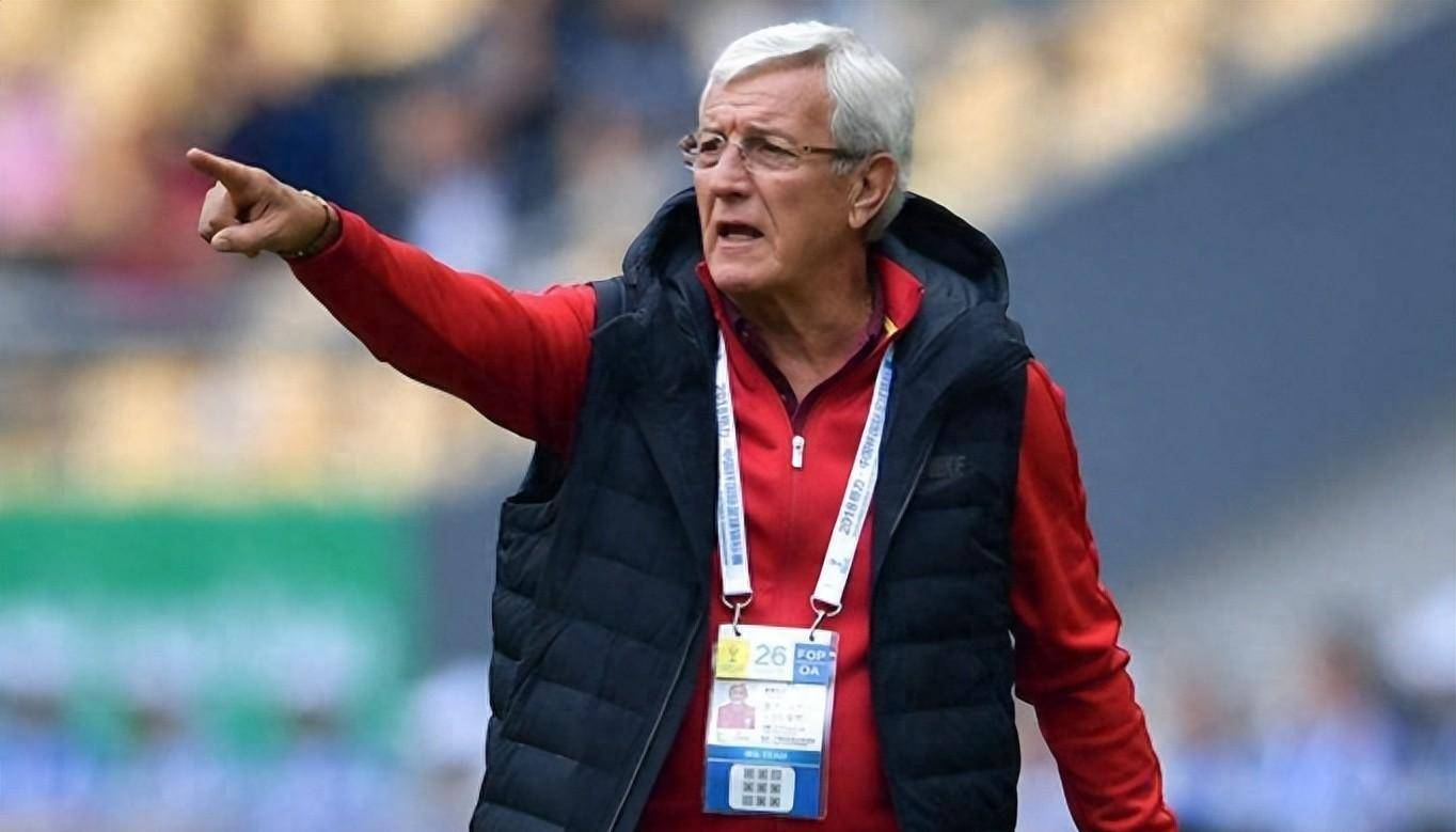 瓦罗和国足, 有了