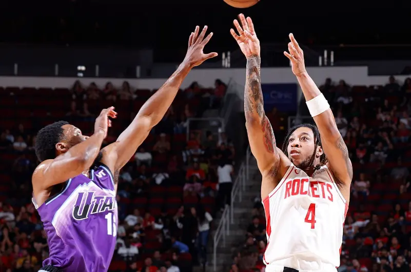 他在场上不, amp, 范弗利特 他在场上不, amp, 范弗利特